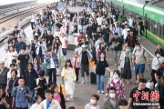在线日历铁路端午假期运输收官，累计发送旅客7875.2万人次