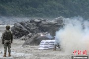 在线日历西藏军区某部高原峡谷实弹射击 锤炼实战能力